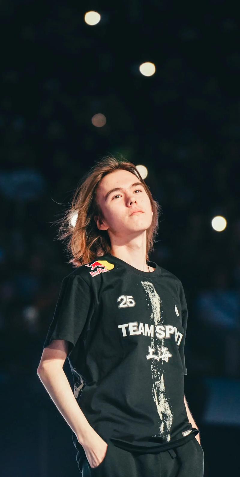 WE宣布：退役上单选手Zoom作为副教练加入队伍